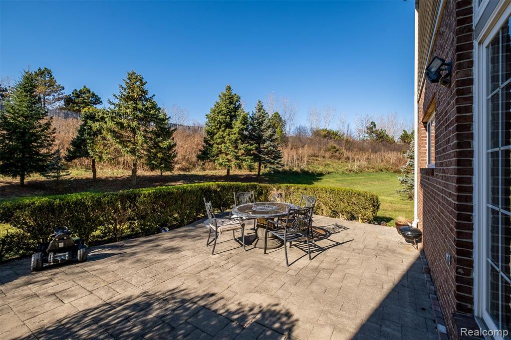 466 Ivy Lane, Troy, MI 48098 — Photo 37
