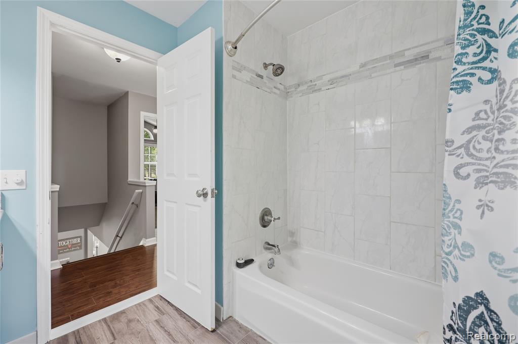 6003 Cedar Bend Drive, Clarkston, MI — Photo 32