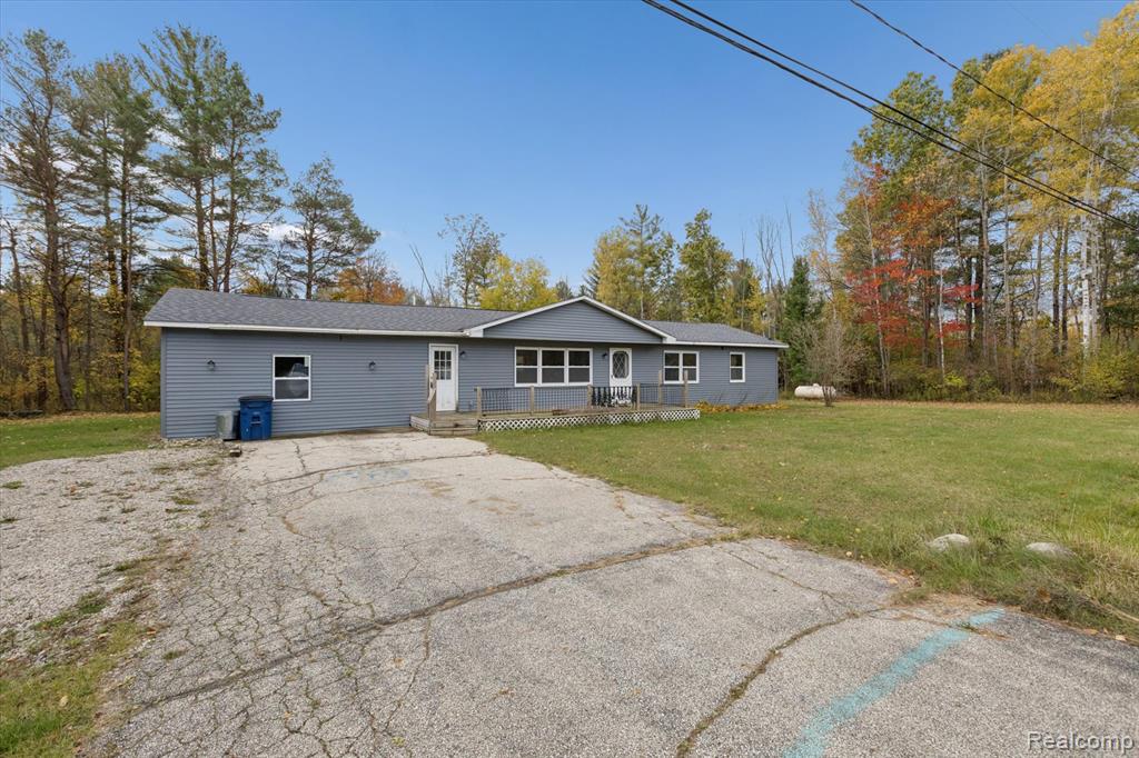 1099 Meadow Road, Tawas City, MI 48763 — Photo 30