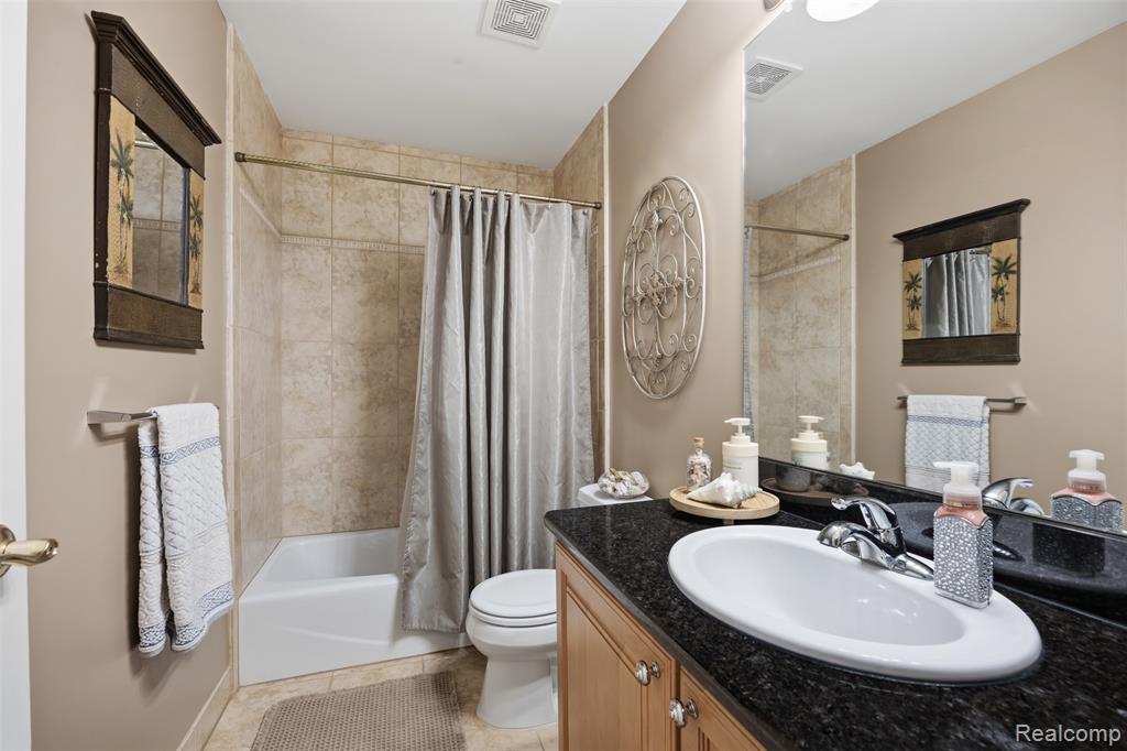 47041 Hidden River Circle N, Canton, MI 48188 — Photo 22