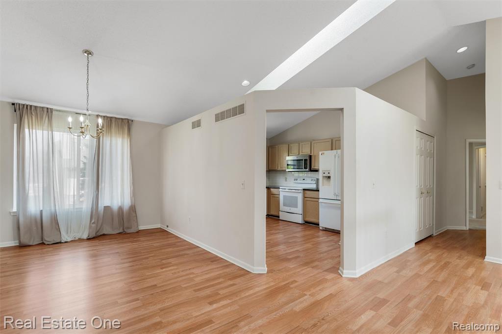 4721 Carrington Drive, Rochester, MI 48306 — Photo 6