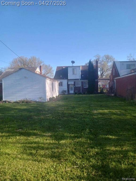 16735 Lincoln Avenue, Eastpointe, MI 48021 — Photo 26