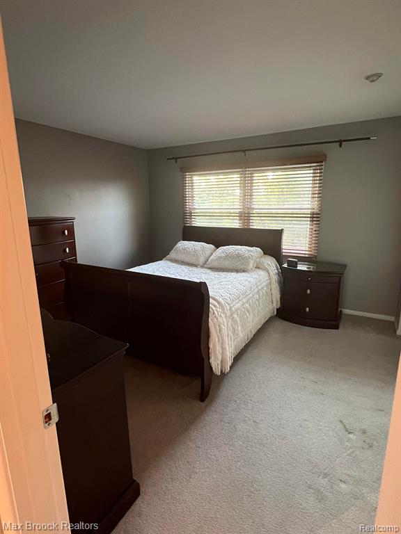 2661 KINGSTOWNE Drive, Commerce Twp, MI 48390 — Photo 9