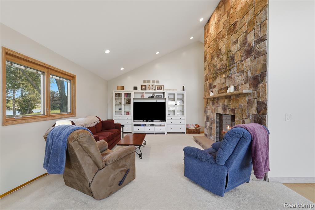 7477 Ore Knob Drive, Fenton, MI 48430 — Photo 9