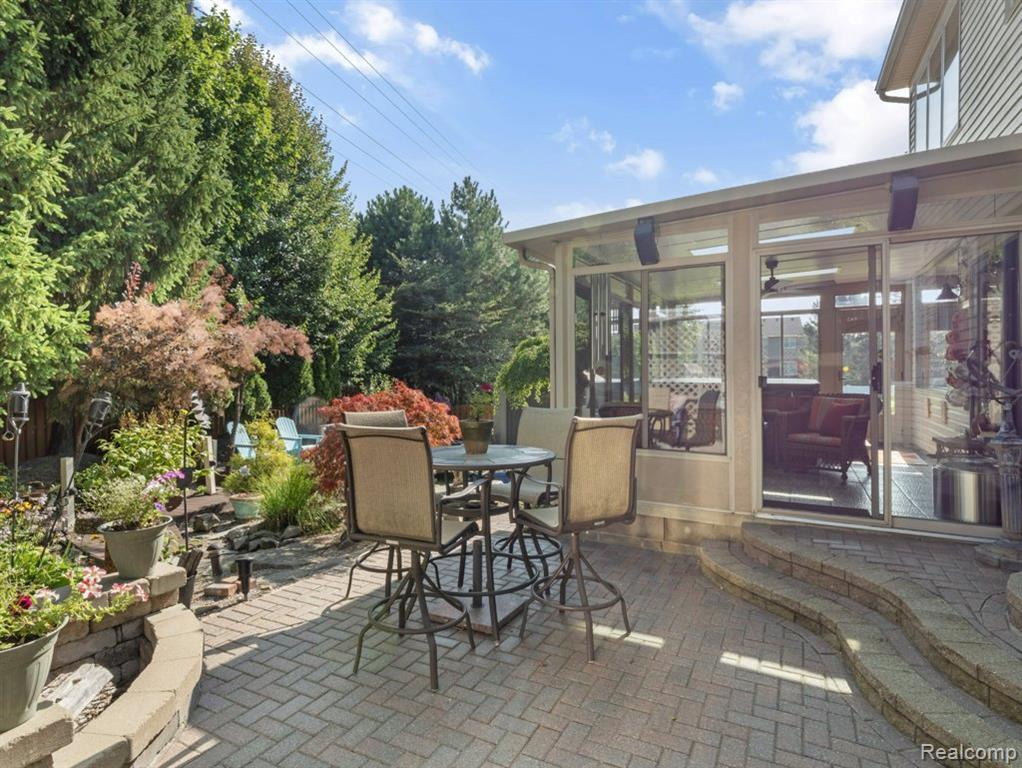 42688 Preswick Court, Van Buren, MI 48111 — Photo 53