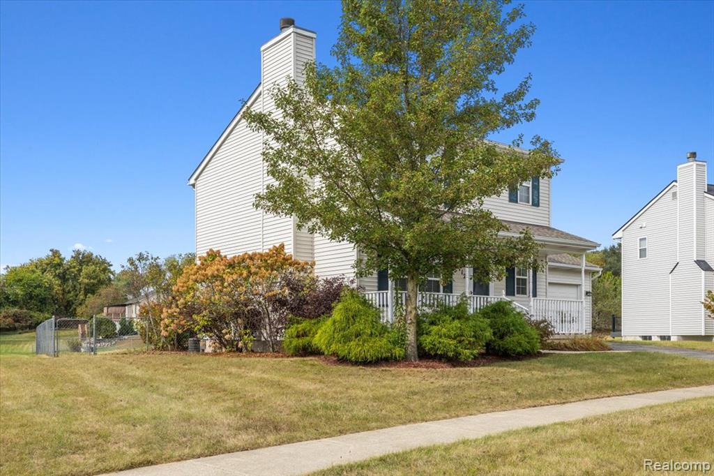 112 Turtle Trace, Pinckney, MI 48169 — Photo 2