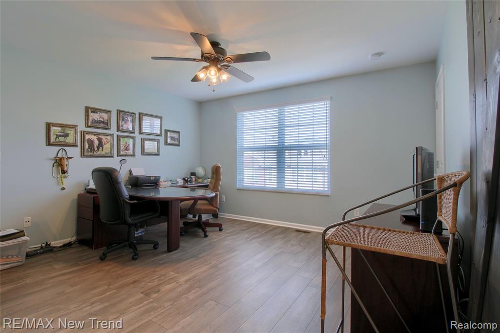 44509 Ellery Lane, Novi, MI 48377 — Photo 22