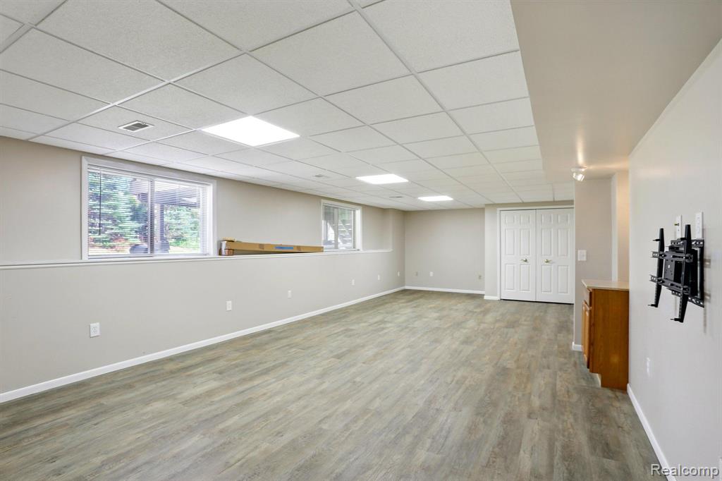 6470 Stonehearth Pass, Grand Blanc, MI 48439 — Photo 23
