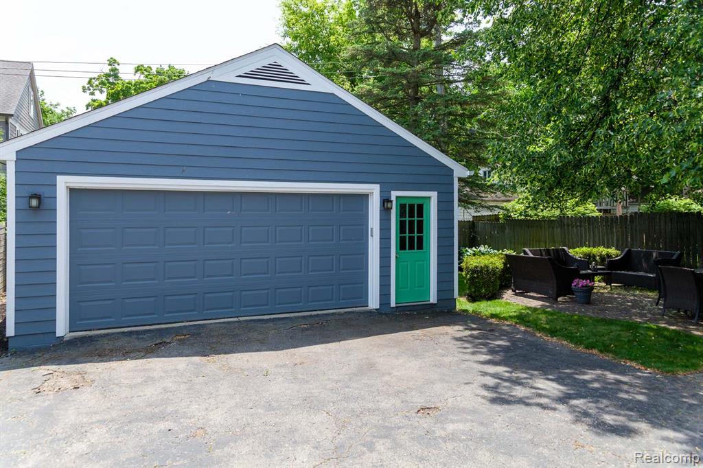 932 Forest Avenue, Birmingham, MI 48009 — Photo 29