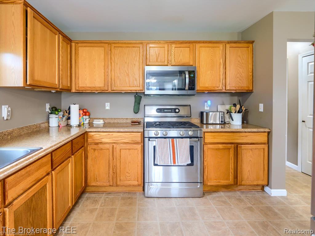 822 Alana Court, Davison, MI 48423 — Photo 19