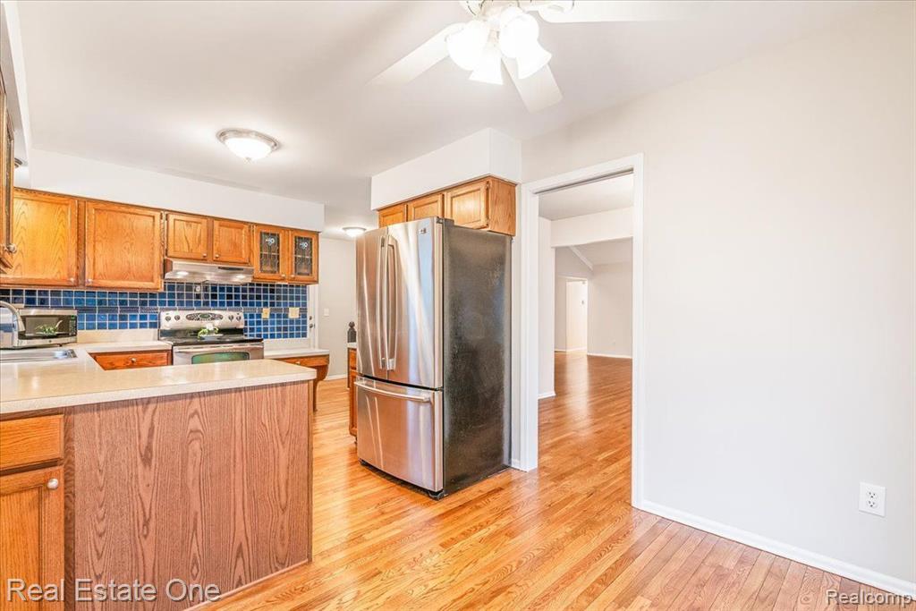 16161 WEATHERFIELD Drive, Northville, MI 48168 — Photo 28