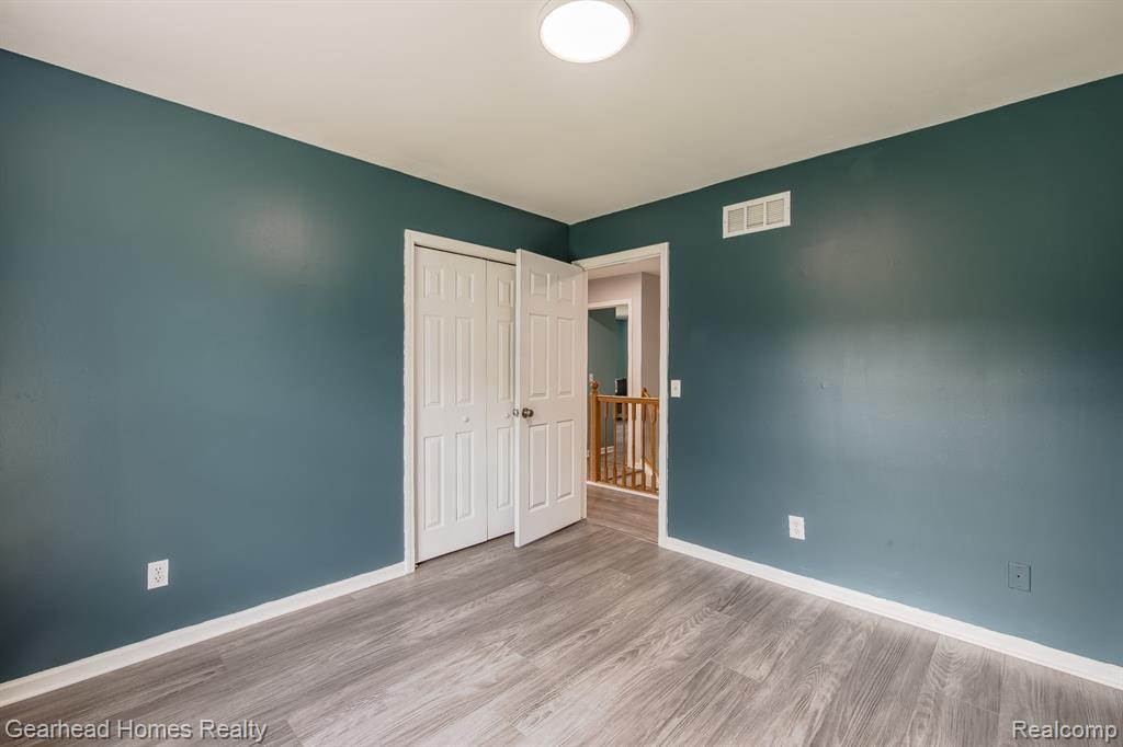 8088 Denton Hill Road, Fenton, MI 48430 — Photo 22