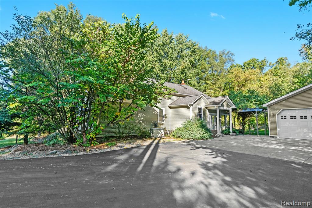 9669 Hadley Road, Clarkston, MI 48348 — Photo 64