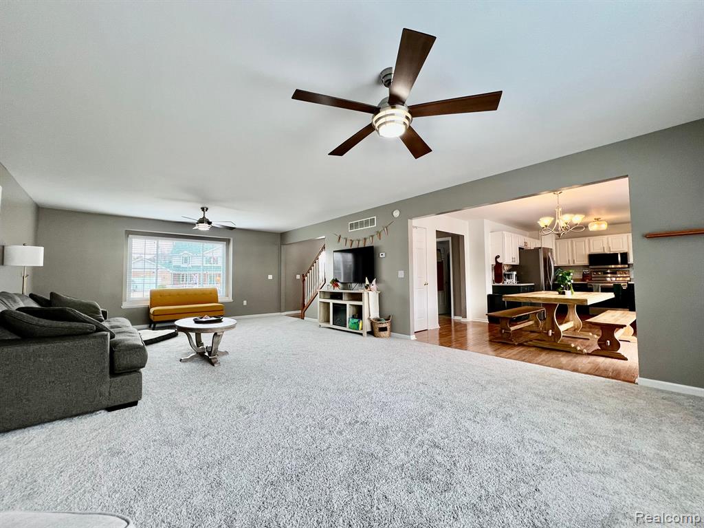 555 Colorado Avenue, Marysville, MI 48040 — Photo 8