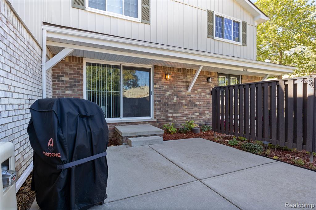 1961 WICKHAM Street, Royal Oak, MI 48073 — Photo 29