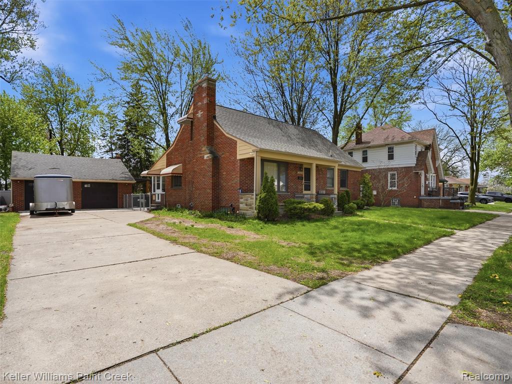 18048 Elizabeth Street, Roseville, MI 48066 — Photo 2