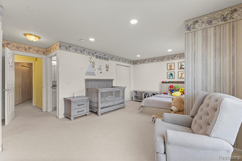 6 Bradford Court, Dearborn, MI 48126 — Photo 28