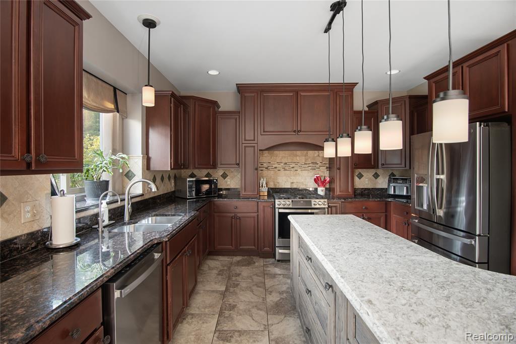 51879 Mauro Lane, Macomb, MI 48042 — Photo 14
