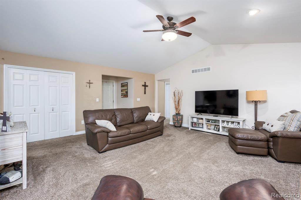 48200 Burton Drive, Shelby Twp, MI 48317 — Photo 6