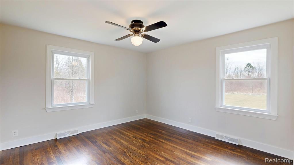 4469 W Coldwater Road, Flint, MI 48504 — Photo 31