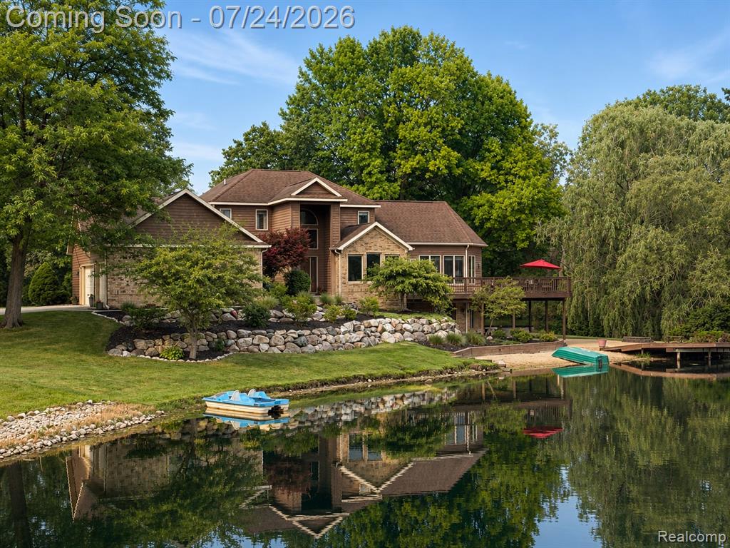 2547 S Shore Drive, Flushing, MI 48433