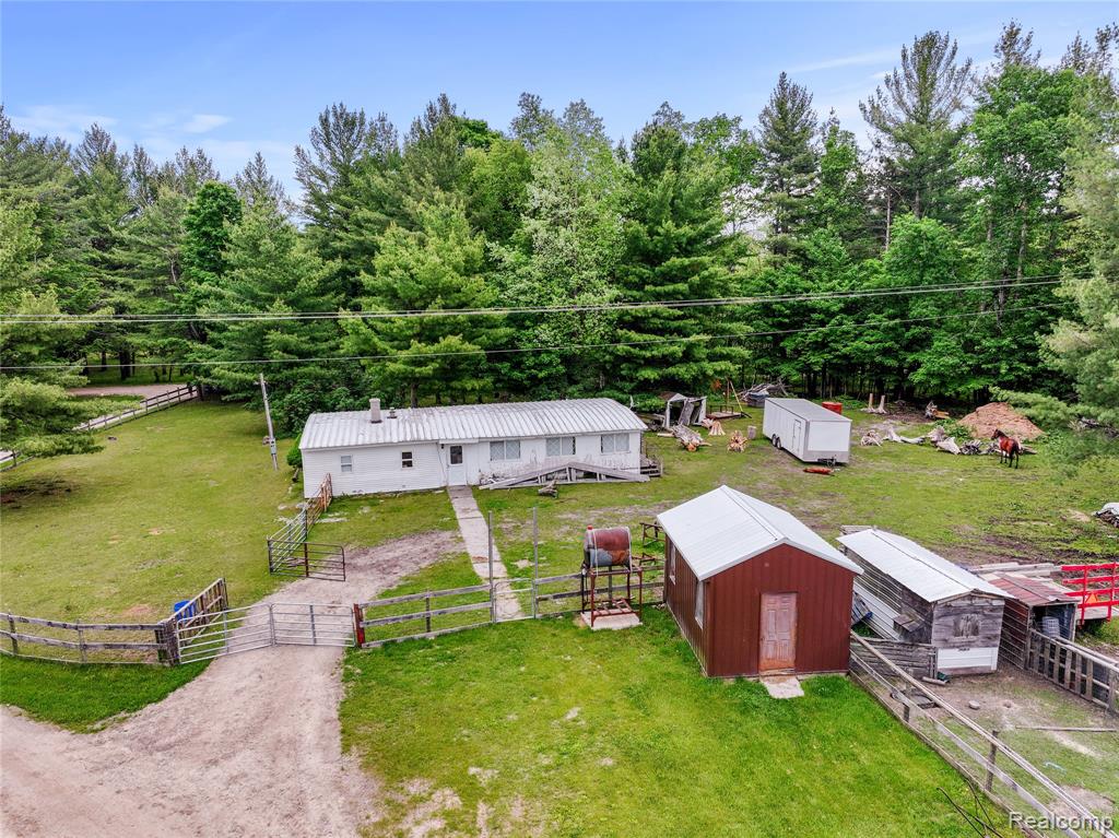8875 N Lakola Road, Tustin, MI 49688 — Photo 25