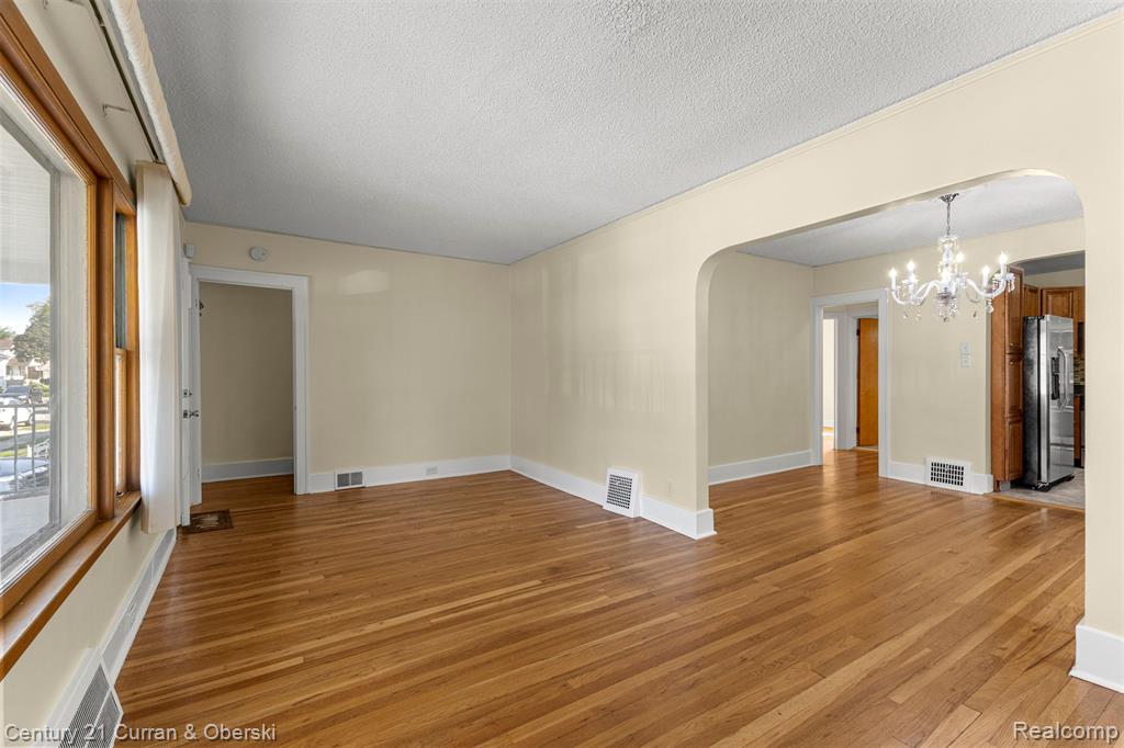 4564 Chovin Street, Dearborn, MI 48126 — Photo 3