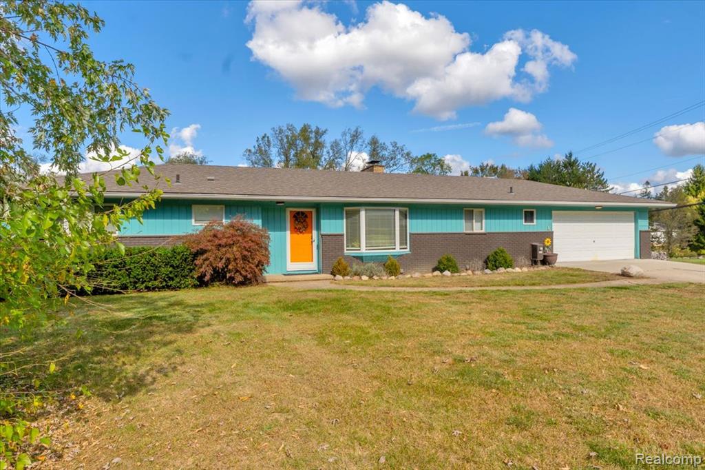 6710 Laurelton, Clarkston, MI — Photo 3