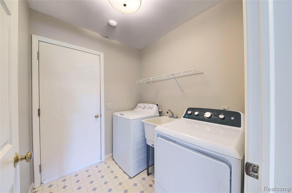 1913 Pebble Creek Drive, Canton, MI 48188 — Photo 26