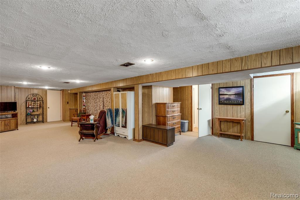 5214 Heath Avenue, Clarkston, MI — Photo 14