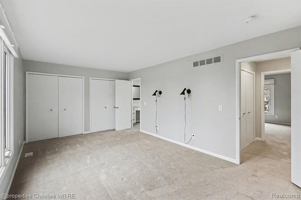 5143 Woodlands Drive, Bloomfield Hills, MI 48302 — Photo 22
