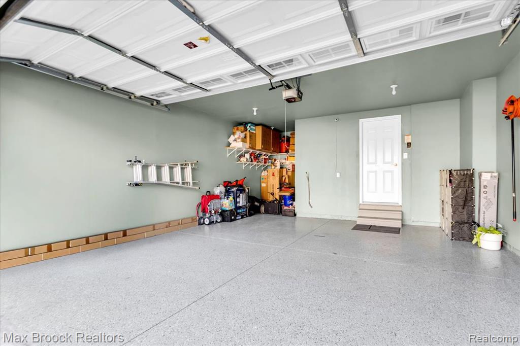 27023 Ladbroke Street, Novi, MI — Photo 48