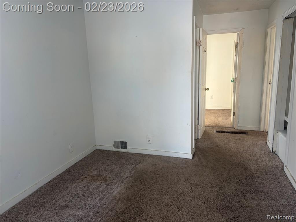 95 W Beverly Avenue, Pontiac, MI 48340 — Photo 2