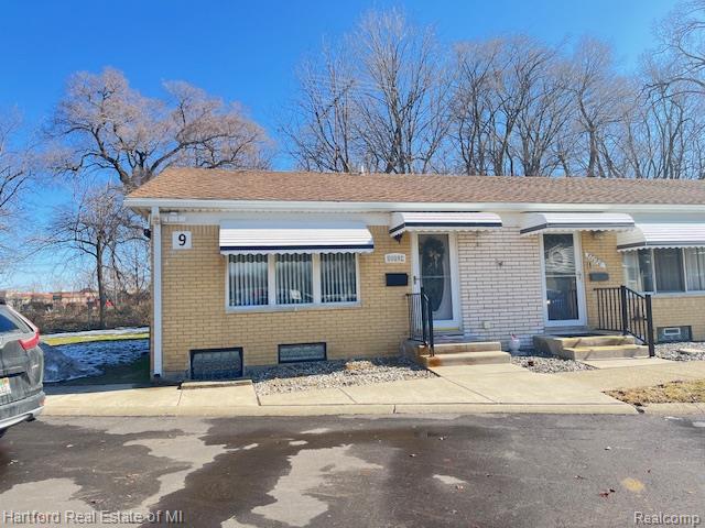 50092 Helfer Boulevard, Wixom, MI 48393 — Photo 2