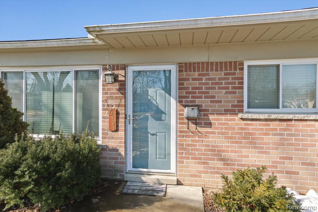 6491 N WAVERLY Street, Dearborn Heights, MI 48127 — Photo 5