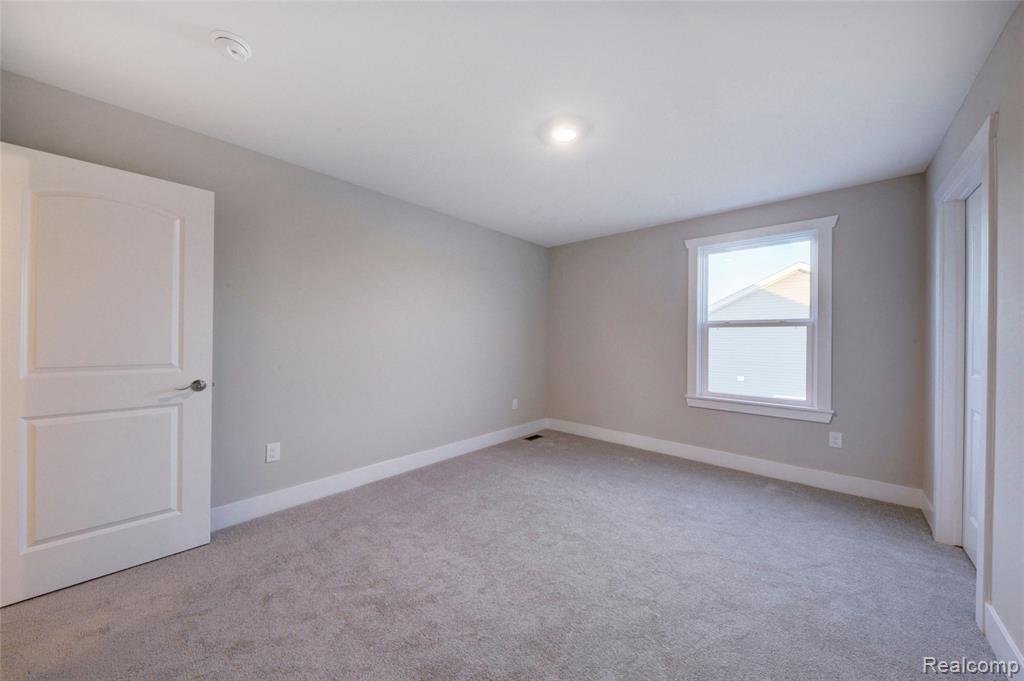 513 Round Rock Drive, Howell, MI 48843 — Photo 28