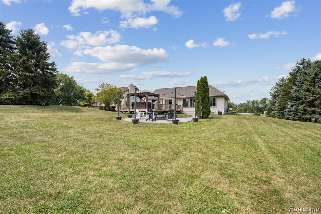 493 Cloverview Lane, Howell, MI 48843 — Photo 51
