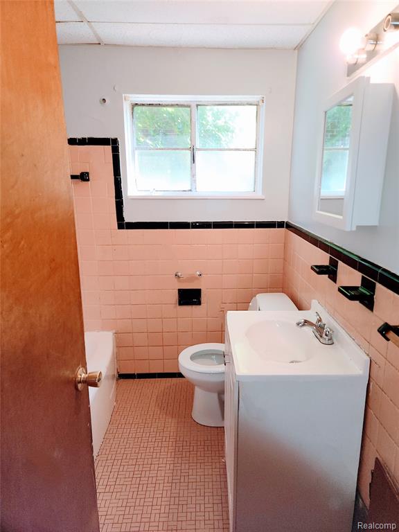 8210 Meyers Road, Detroit, MI 48228 — Photo 6