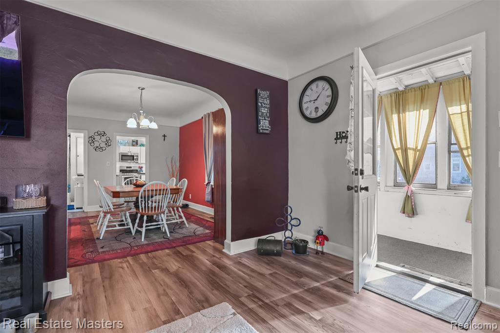 1303 BEARD Street, Port Huron, MI 48060 — Photo 5
