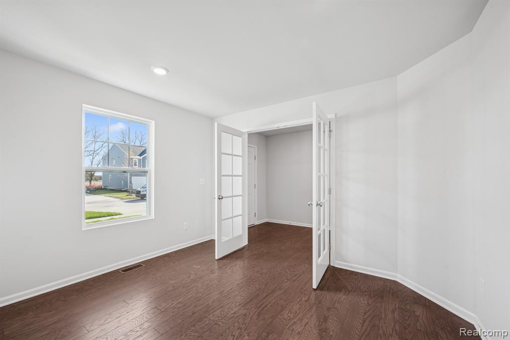 719 Knollwood Bend, Chelsea, MI 48118 — Photo 12