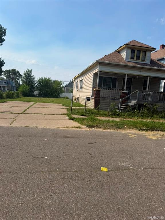 2409 Cody Street, Hamtramck, MI 48212