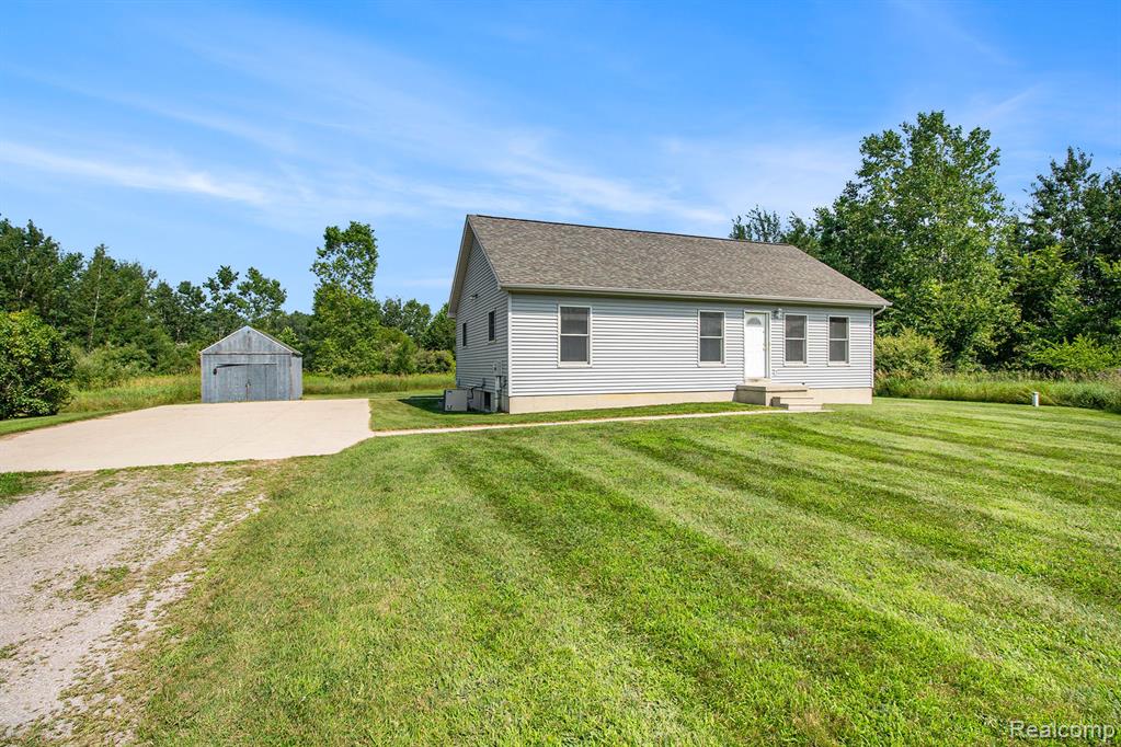 8803 S Cork Road, Morrice, MI 48857 — Photo 16