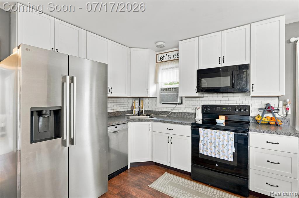 13514 Bird Road, Byron, MI 48418 — Photo 9