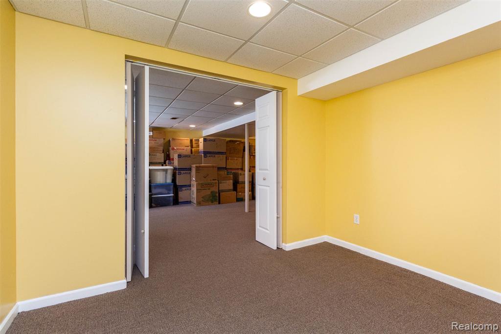 448 Ravencrest Lane, 50, Westland, MI — Photo 35