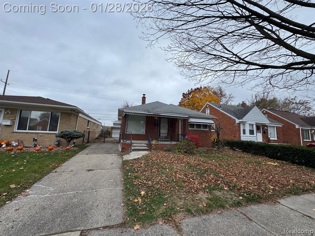 6922 MAYBURN Street, Dearborn Heights, MI 48127 — front exterior