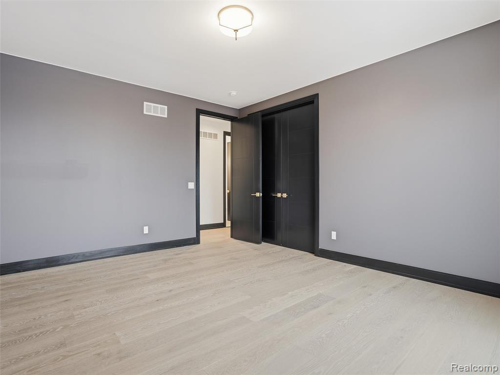 41215 Belvidere Street, Harrison Township, MI — Photo 27