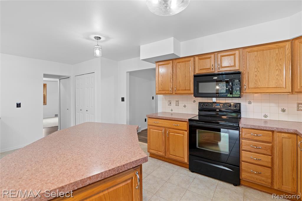 15451 Whitaker Road, Linden, MI 48451 — Photo 15
