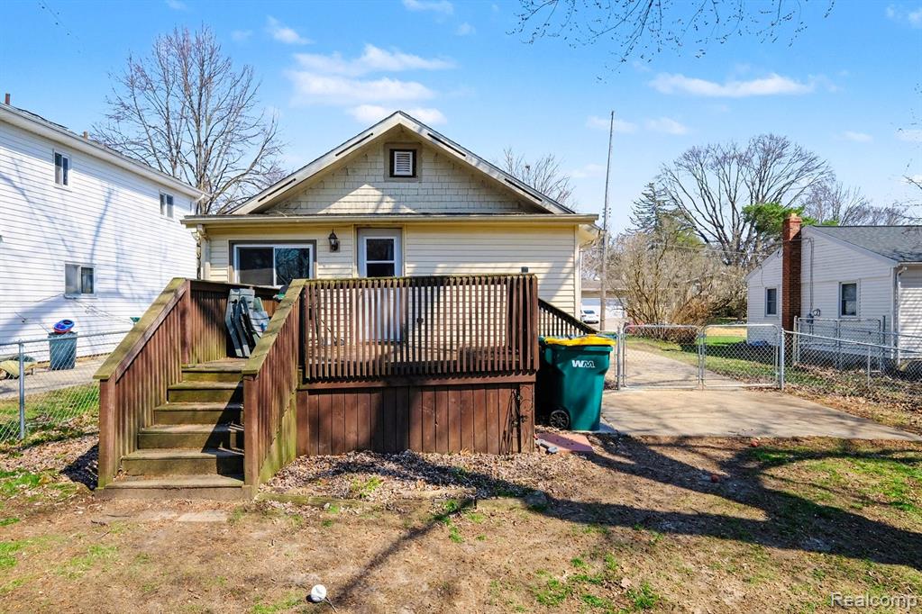 203 Boman Street, Flushing, MI 48433 — Photo 16
