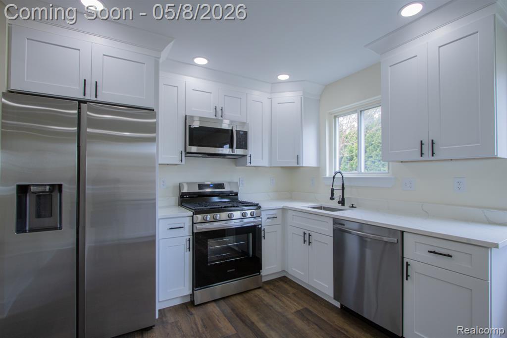 31000 Fall, Fraser, MI 48026 — Photo 11