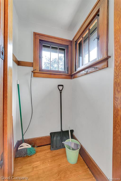 21516 Oxford Avenue, Farmington, MI 48336 — Photo 23